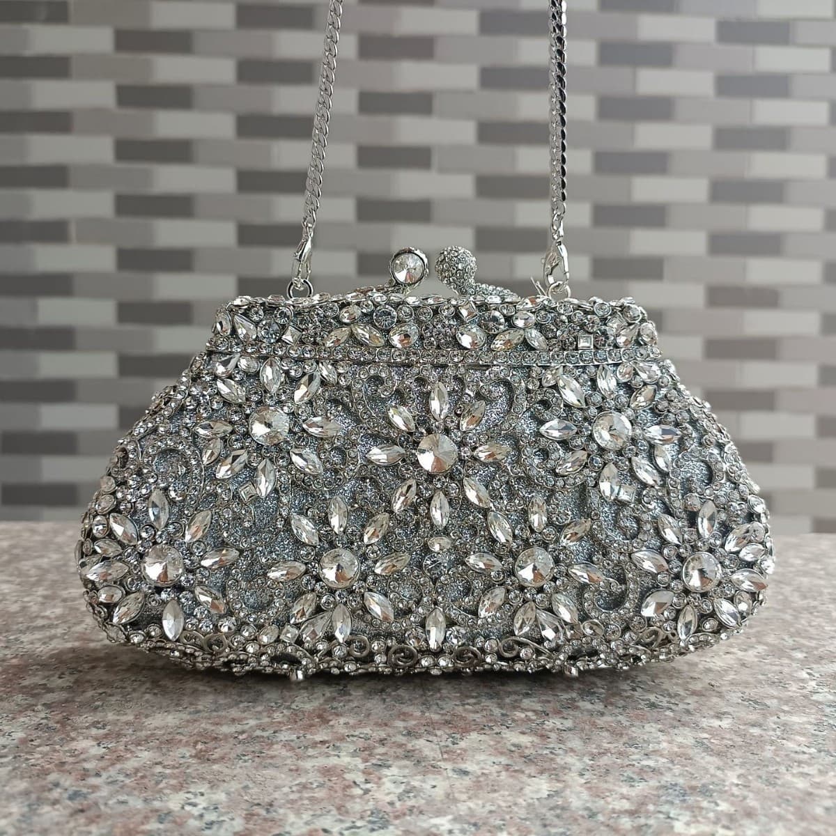 Cross-border rhinestone evening bag, hollow metal hard case diamond bag, foreign trade banquet dress