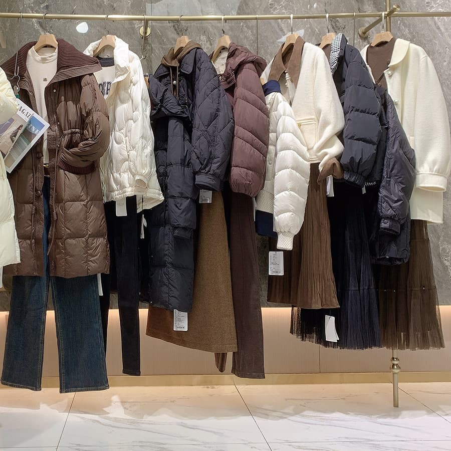 Down jacket clearance, brand discount women's clothing, final stock clearance, high-quality designer orphaned items, live stream sourcing