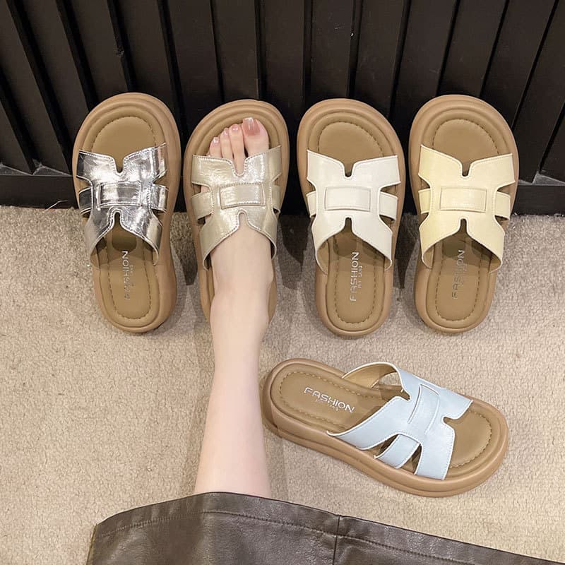 Women's Summer Outerwear 2025 New Thick-Soled Silver Sandals with Skirts and Non-Slip Beach Slippers