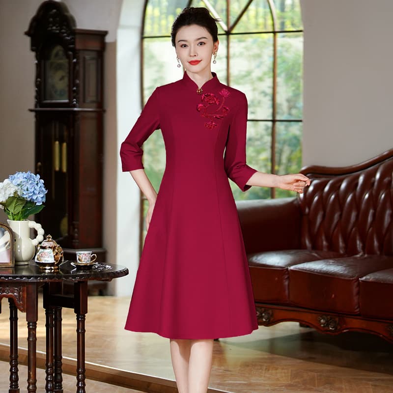 2025 Autumn New Style Mother's Dress, Pink and Burgundy Beaded Wedding/Banquet Dress, Dropshipping Available