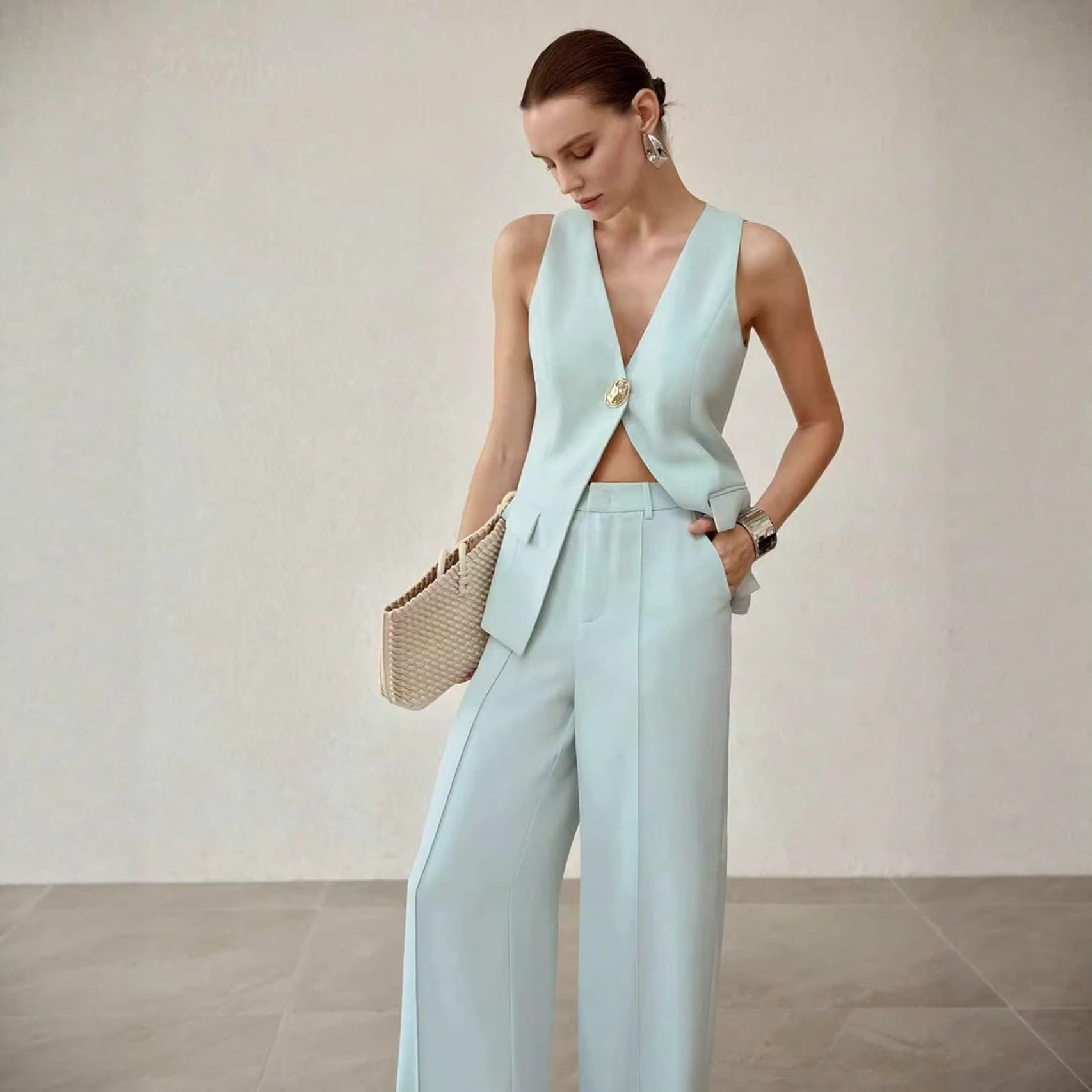 In Stock 2026 Spring/Summer New European and American Style Sleeveless V-Neck Vest Wide-Leg Pants Set Women's Fashion Casual Two-Piece Set