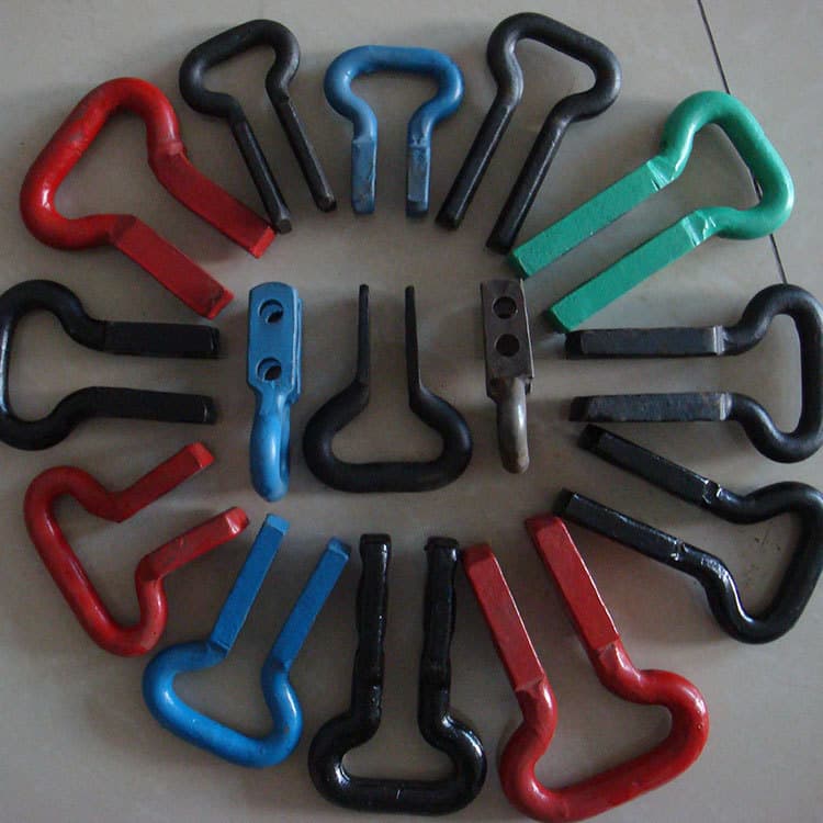 The manufacturer sells single-hole connecting rings, mining connecting rings, and chain accessories in stock with high quality and low prices in all models.