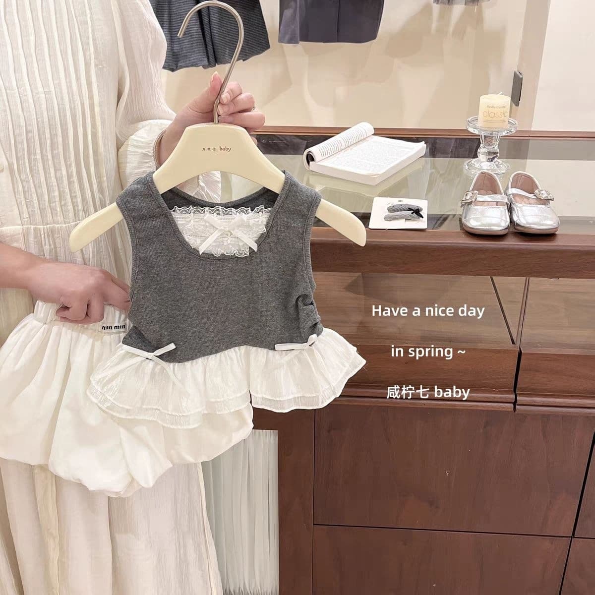 Girls Suits 2026 Summer New Children's Lace Splicing Vest Flower Shorts Two-piece Set Gray Top Cotton