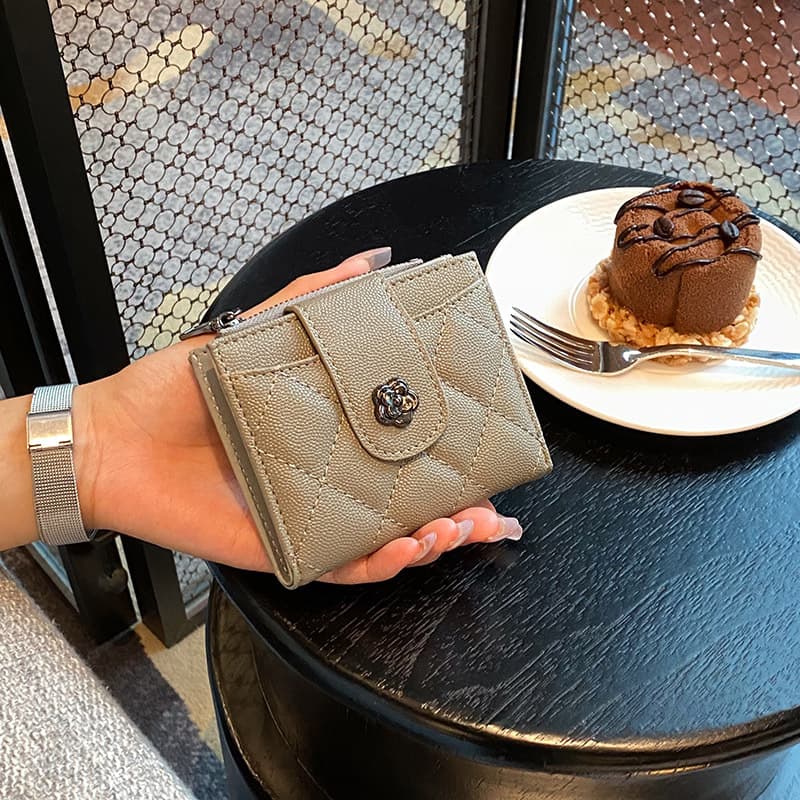 Minimalist Short Wallet 2025 New Trendy Design Women's Elegant Fashion Foldable Coin Purse Multi-Card Slot Card Holder