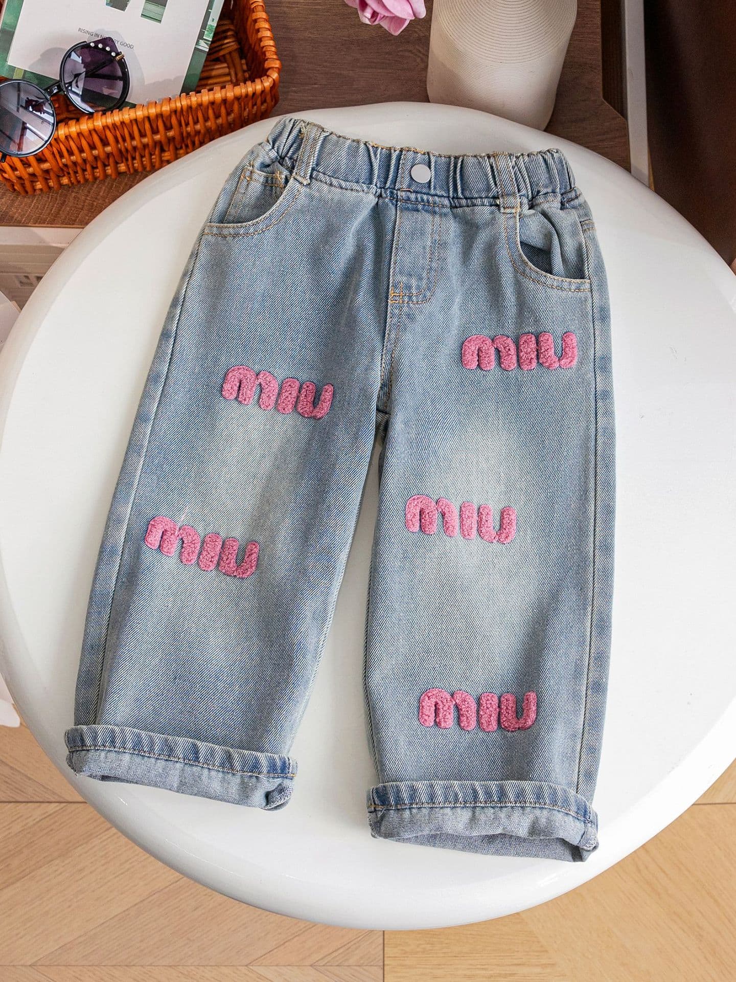 Girls Jeans 2026 Autumn New Style Baby Toddler Kids Fashion Embroidered Wide Leg Straight Pants