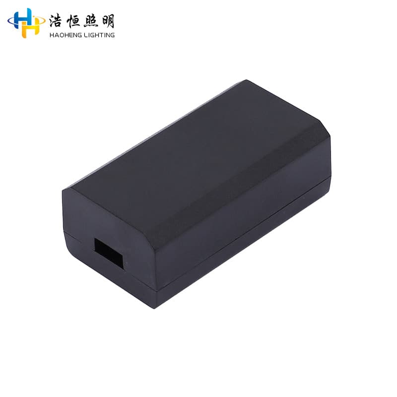 029 Three-position terminal block, PA8 three-position terminal protection box, dustproof box, fireproof and flame-retardant.