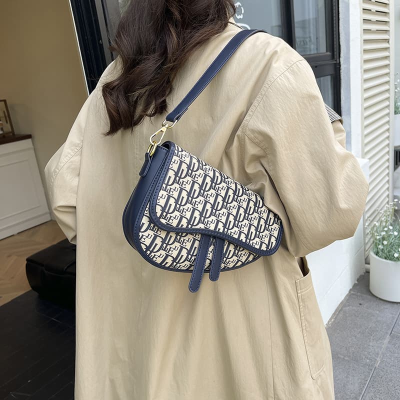 Premium Texture Handbag for Women 2025 New Versatile Embroidered Shoulder Crossbody Saddle Bag Popular Underarm Bag This Year