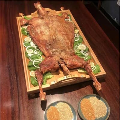 Large Inner Mongolia Roasted Whole Lamb Bamboo Wood Tray, Rectangular Roast Lamb Leg Platter with Handles, Restaurant Serving Plates Wholesale