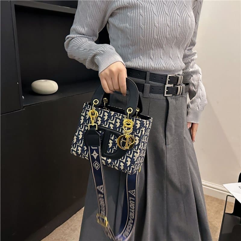 Crossbody Bag Women DR New Style Simple Fashion Large Capacity Embroidered Women's Handbag Shoulder Bag Lady Dior Bag