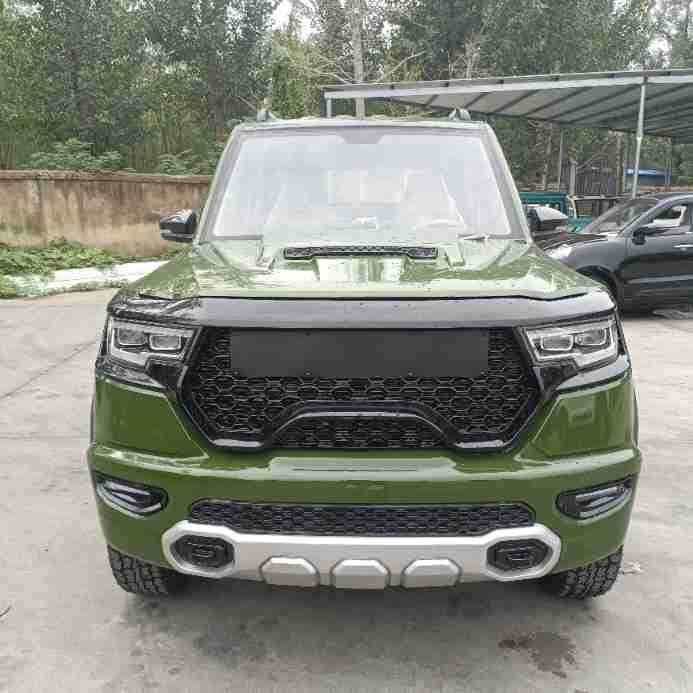 Export 4WD New Energy Large Commuter Pickup Truck New High-Speed Off-Road Vehicle with Heating and Cooling Air Conditioning 4-Wheel Pickup