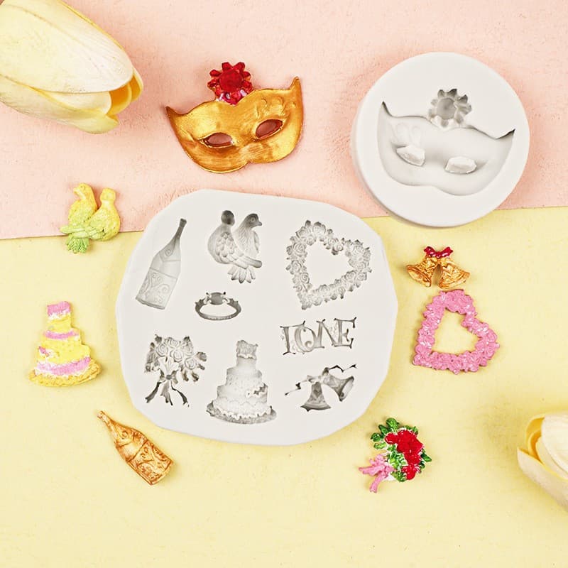 Cartoon Lover Heart Masquerade Mask Fondant Silicone Mold DIY Chocolate Baking Cake Decoration Resin Mold