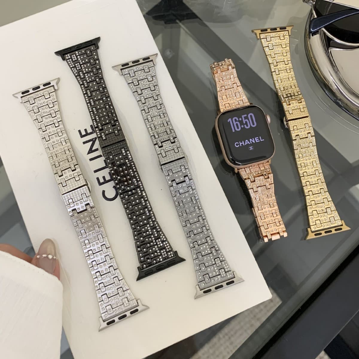 Compatible with Apple - Korean Star Full Diamond Wide Metal Band for Apple Watch 10/9/8/SE/7