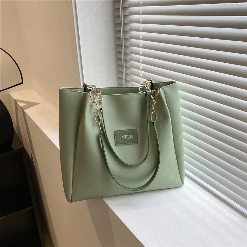 2026 New Fashion Premium Niche Tote Bag for Women Summer Shoulder Bag Large Capacity for School and Commute