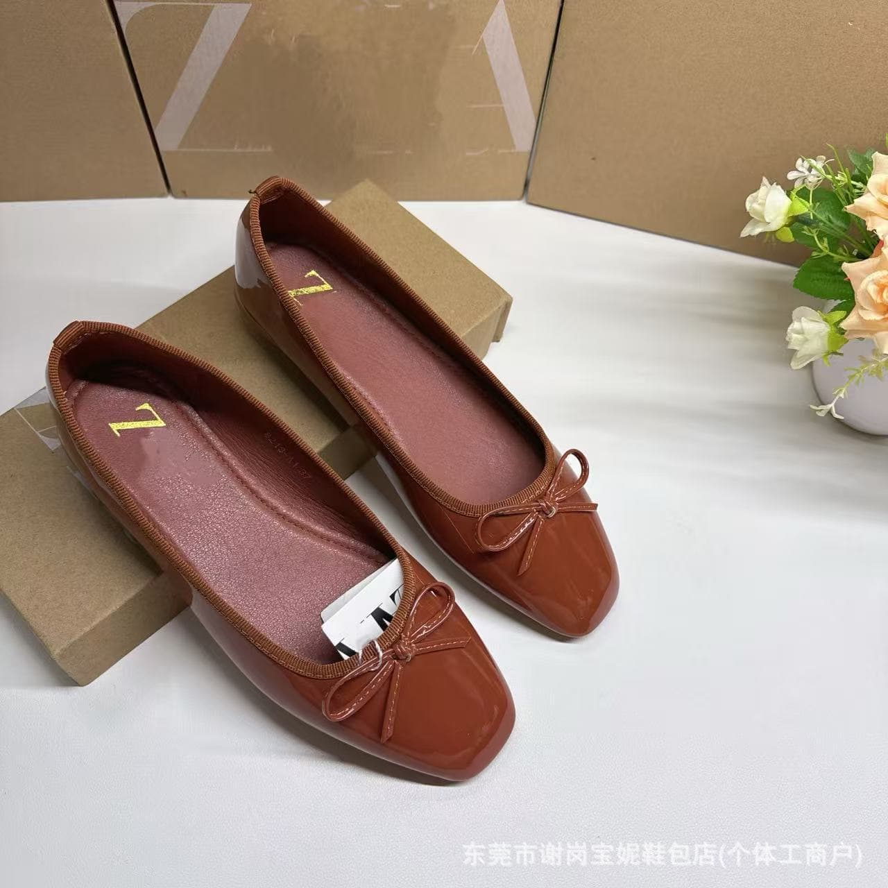 Women's Classic Square Toe Casual Flat Shoes Lightweight Outdoor Wear African Middle Eastern Zar Women's Fashion Shoes