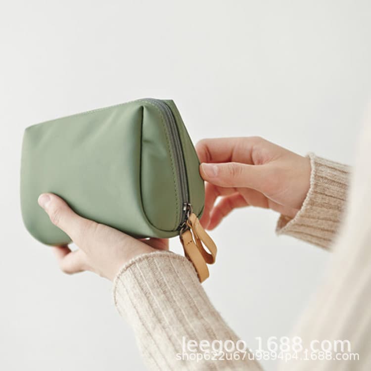 Portable Mini Cosmetic Bag Travel Makeup Pouch Urban Simple Style Waterproof Polyester Square Shape Women's Cosmetic Storage Bag