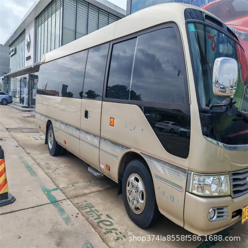 Overseas factory supply Africa North Korea Coaster bus 14-23 seats minibus commuter vehicle business reception bus