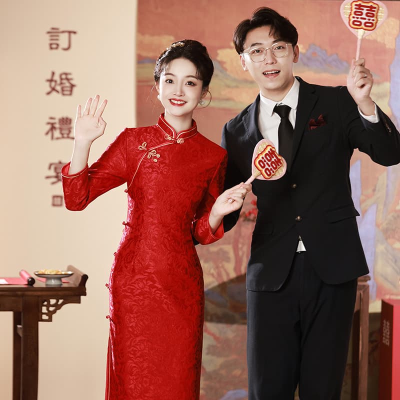 2026 Spring/Summer New Red Composite Jacquard Long Cheongsam Artistic Festive Chinese Style Engagement Toasting Dress Qipao