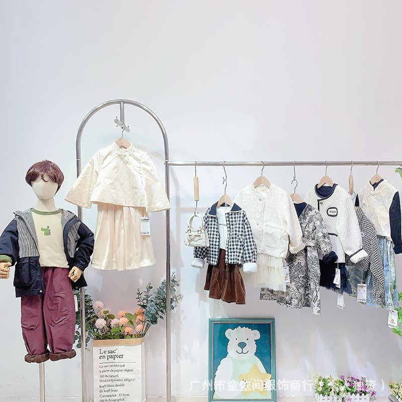 Luoxiaomi autumn collection from Huzhou Zhili children's clothing sources, Xiguadan family final clearance, brand children's clothing wholesale.