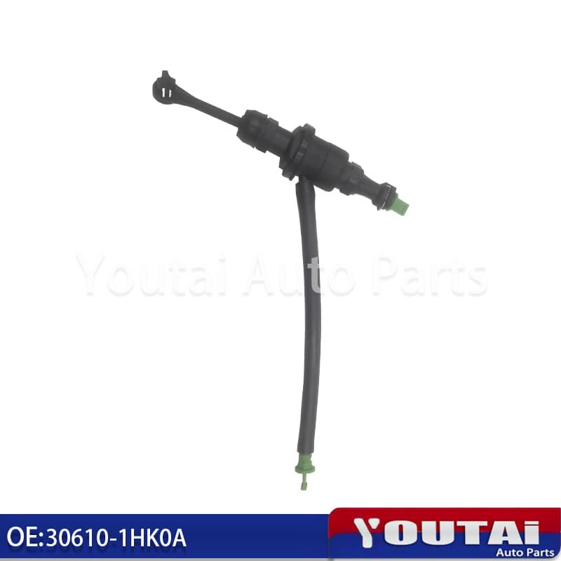 30610-1HK0A clutch master cylinder is suitable for Nissan Sunny N17 and March K13 car parts.
