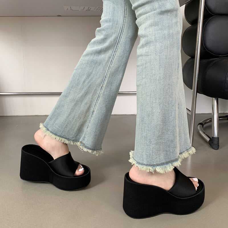 Slimming High-End Fashionable Thick Sole Platform Open-Toe Sandals for Petite Women, Soft and Comfortable Summer Casual High Heels