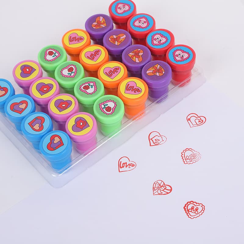 Valentine's Day Heart Stamps Kindergarten Teacher Creative Reward Heart Cylindrical Stamping Children's Creative DIY Toys