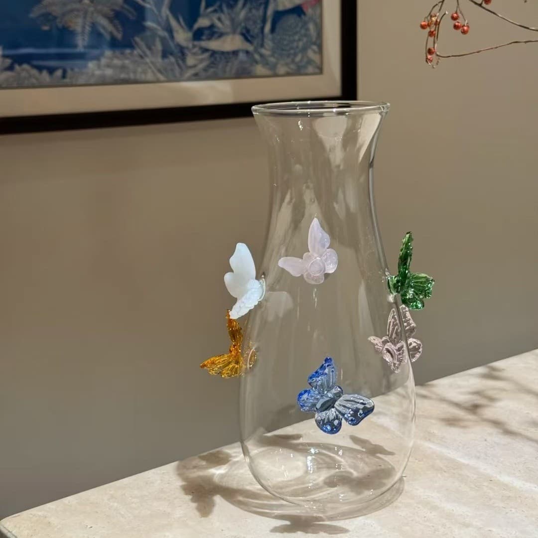 Butterfly-design Water Pitcher Carafe with High Borosilicate Glass, Original Handcrafted Small-batch Decanter