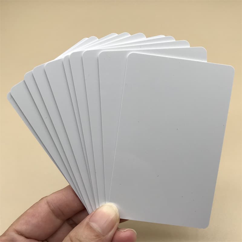 Factory direct sales of PVC white card, laminated white card, blank printing card, ID card printer, card with ribbon printing.