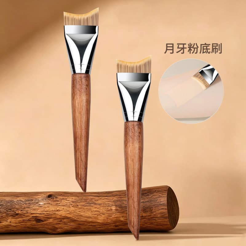Crescent Foundation Brush Ultra-Thin Fit Palette Base Makeup Brush Seamless Liquid Foundation Brush Face Mask Brush