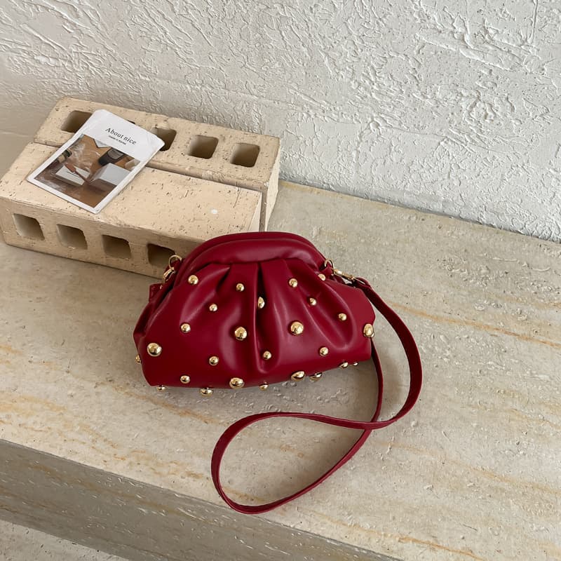 2026 summer new style pleated shell bag rivet clutch chain shoulder crossbody bag clip women's bag mini bag