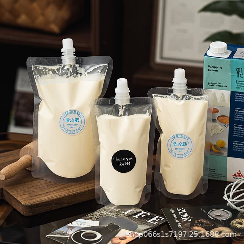 Light cream storage packaging bag 250ml household 500 soy milk milk liquid packaging bag disposable sealed bag