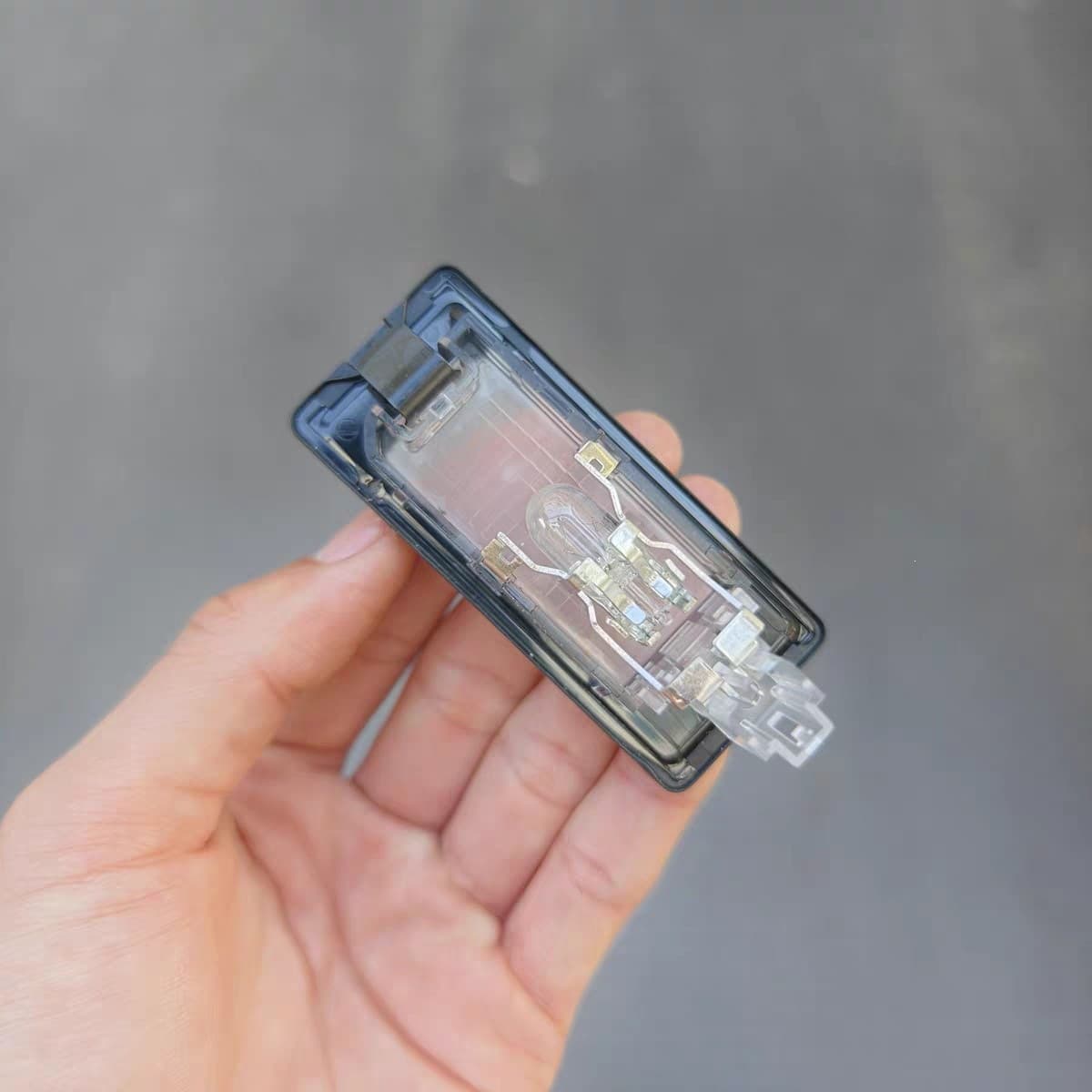 56D943021 License Plate Light for New Passat, New Octavia, Superb, Yeti, B6 Polo, Touareg, Jetta