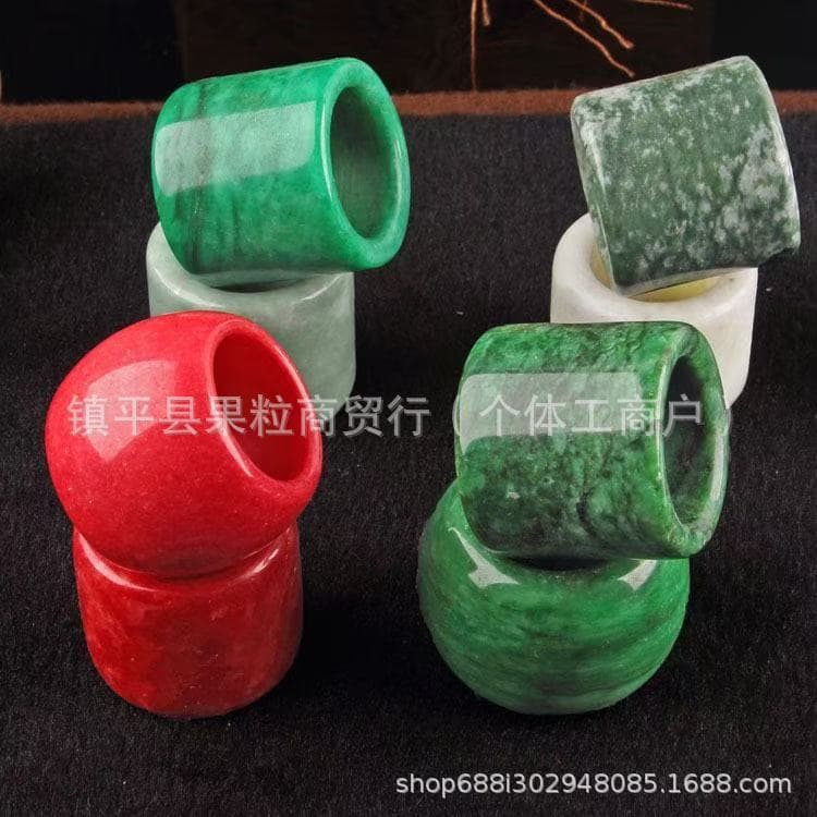 Jade wrench, antique dry green wrench, Guizhou Cuilantian jade medicine king stone, black meteorite, Chinese tea set cover