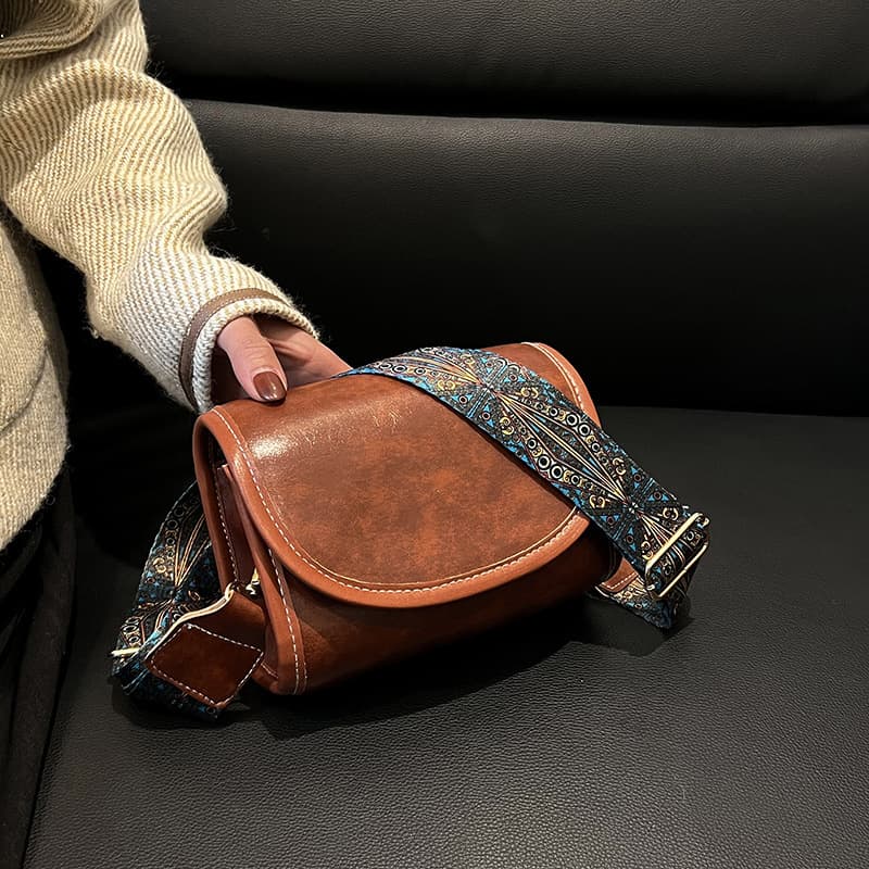2025 Cross-border New Trendy Wide Strap Small Bag, Fashion Simple Crossbody Bag, Vintage High-end Sense Niche Bag
