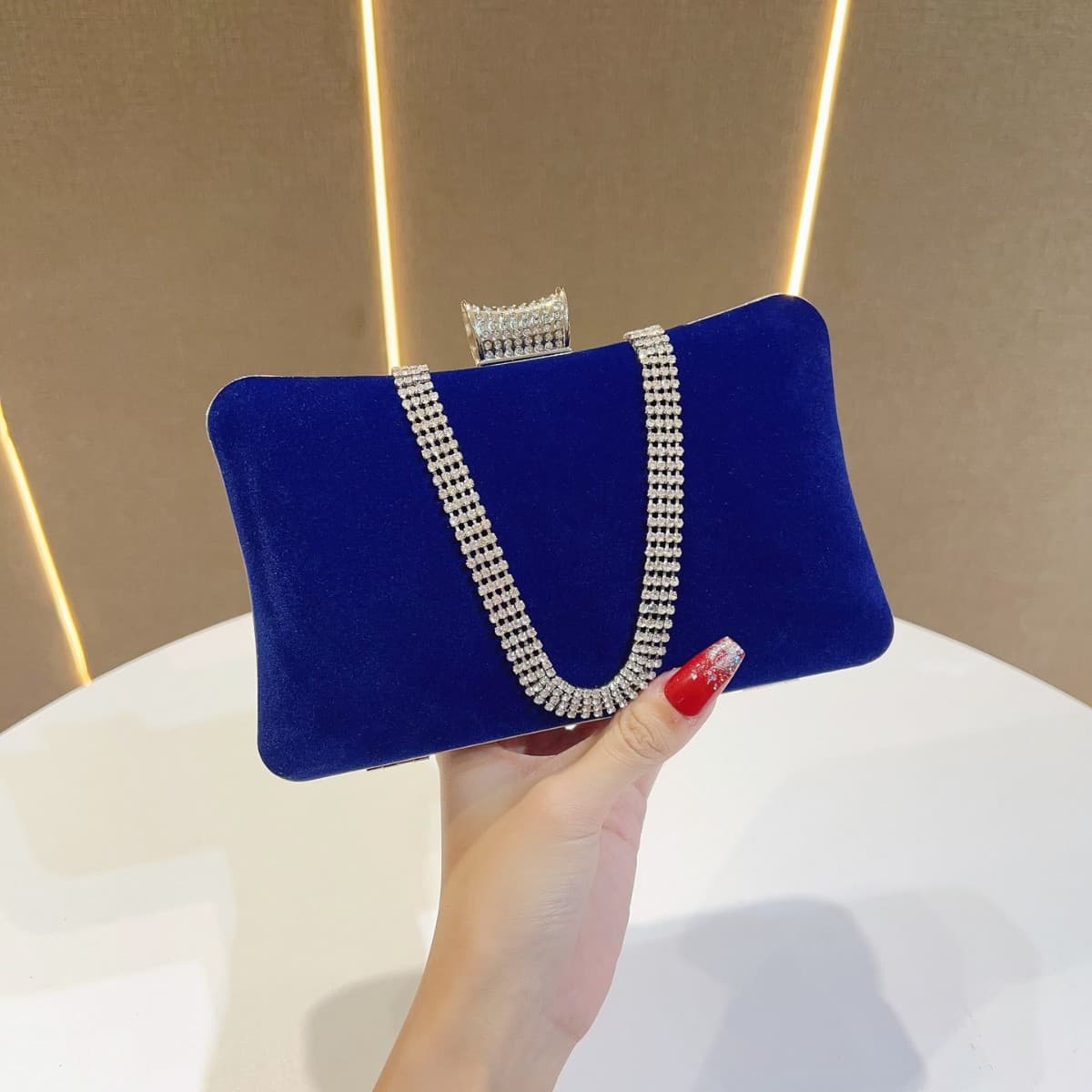 New Evening Bag European and American Clutch Bag Small Chanel Velvet Evening Bag Fashionable Shoulder Clutch Women's Bag Banquet Bag