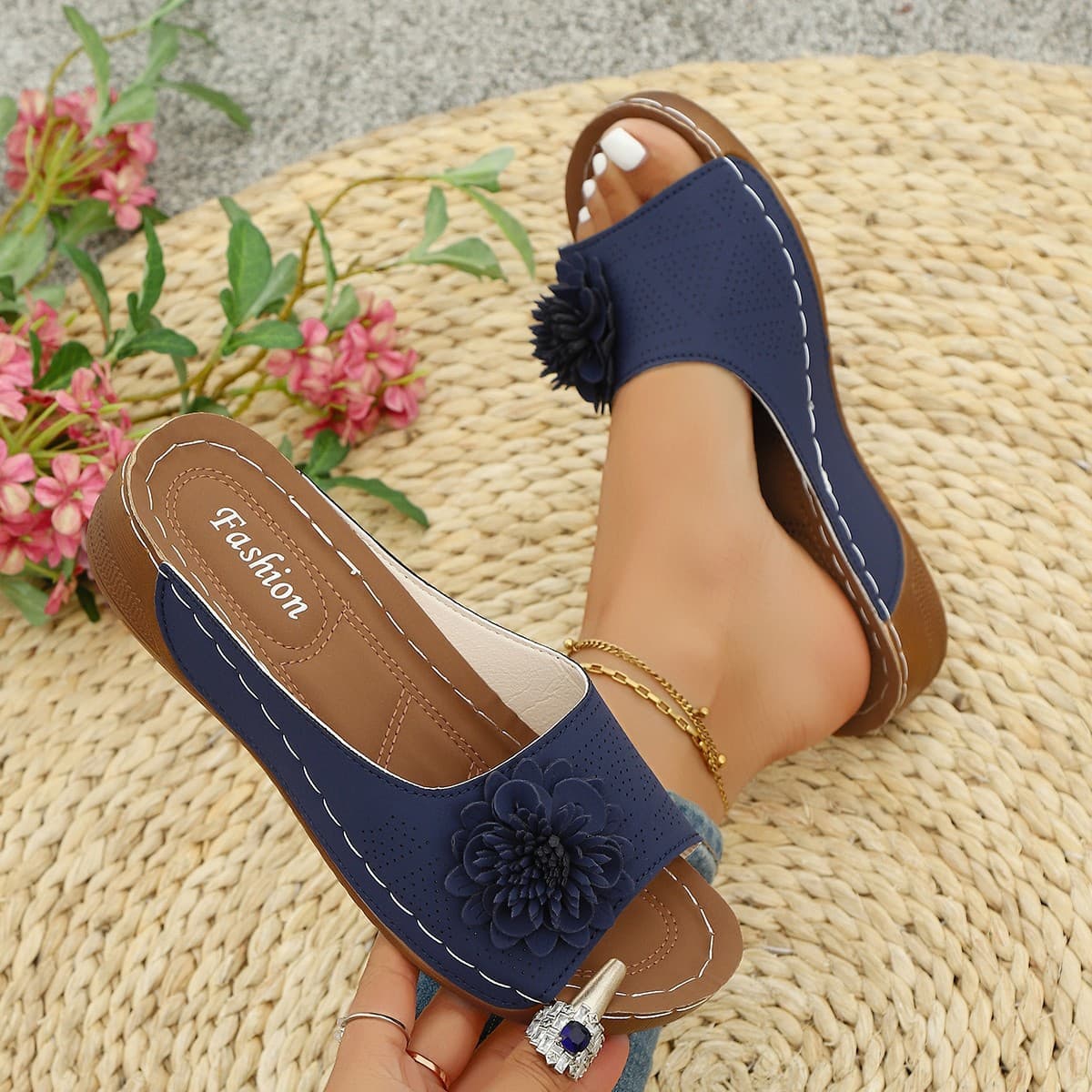 Women's Slippers 2026 Summer Outdoor Wedge Heel Flower Sandals Beach Shoes