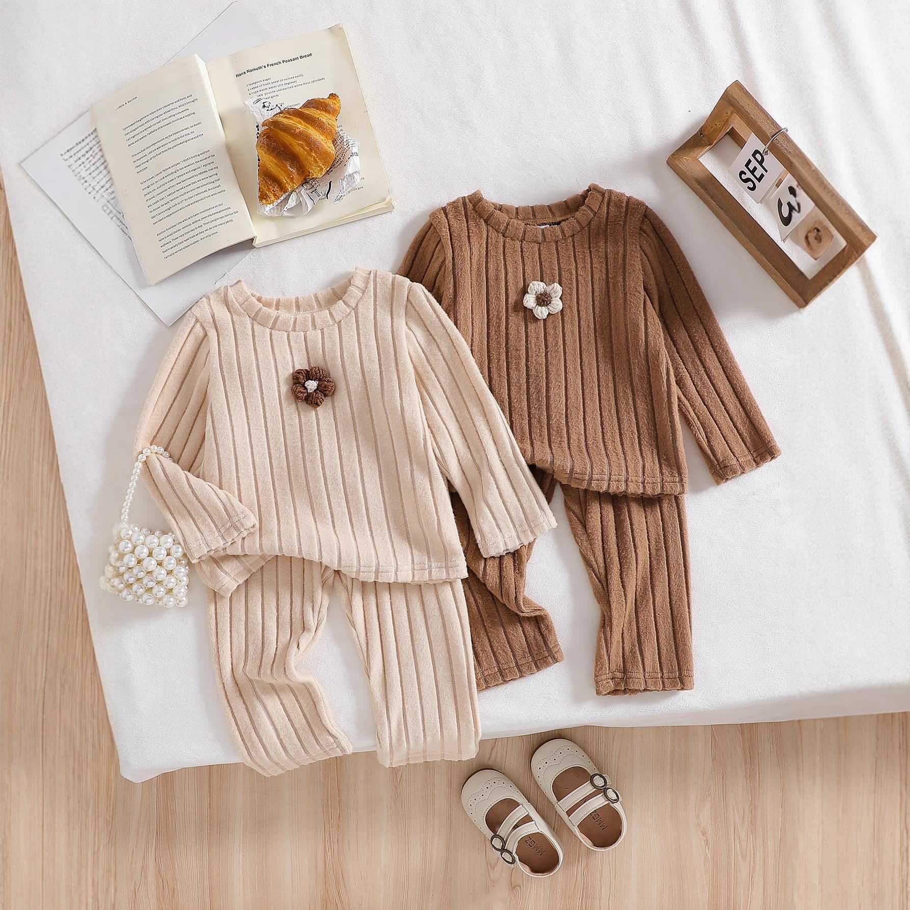 New Beige Floral Decor Long Sleeve Round Neck Long Pants Casual Floral Decor Baby Toddler Kids Two-Piece Set