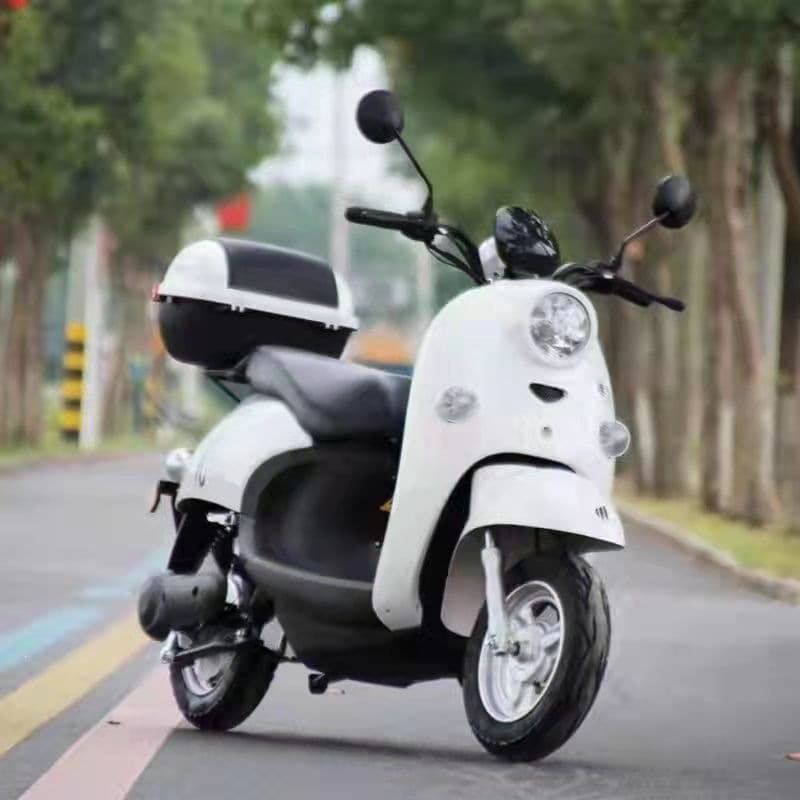 Xiaogui Electric Vehicle Factory Direct 60V Two-Person Electric Scooter 72V Adult Commuter Electric Motorcycle Battery-Powered Vehicle