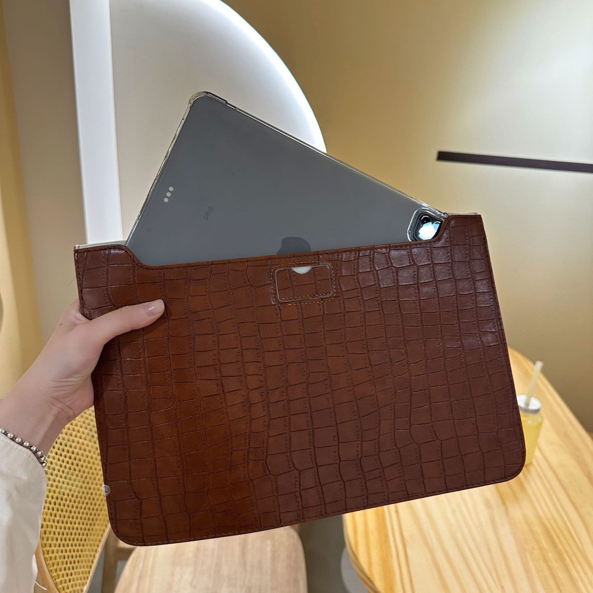 Laptop Sleeve Retro Leather Texture Stand Laptop Bag for 13.3 Inch 14.1 Inch