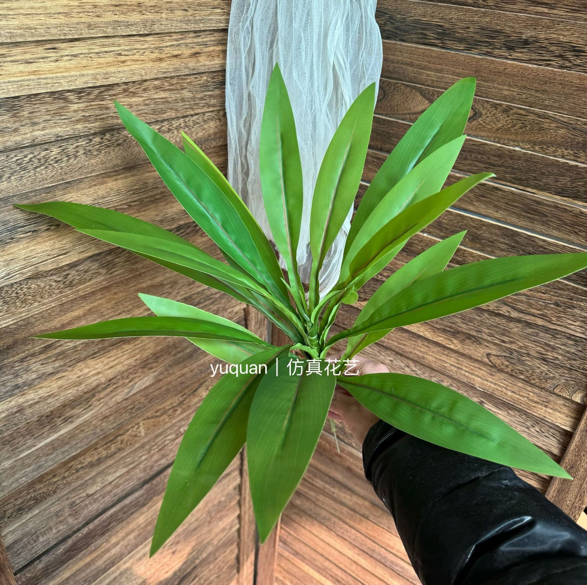Artificial Green Plant Brazil Wood Bonsai Indoor Living Room Decoration Ornament Green Leaf Plant Background Wall Flower Arrangement Accessory Fake Leaf