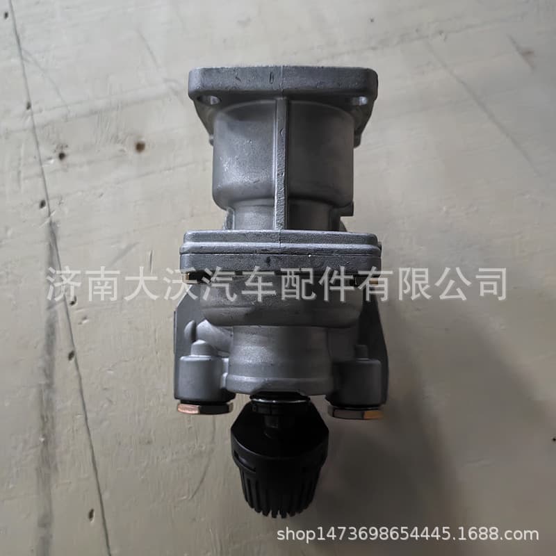 FAW Jiefang J6 Heavy Truck Brake Master Cylinder Parts for Light Trucks, Heavy Trucks, and Semi-Trailers Full Vehicle Components