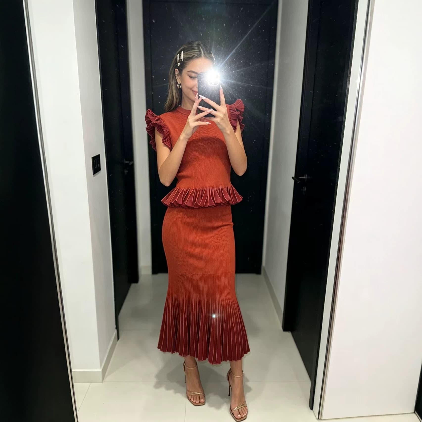 Elegant Ruffle Sleeveless Knit Top with Bodycon Pencil Skirt and Fishtail Skirt Two-Piece Set for Women
