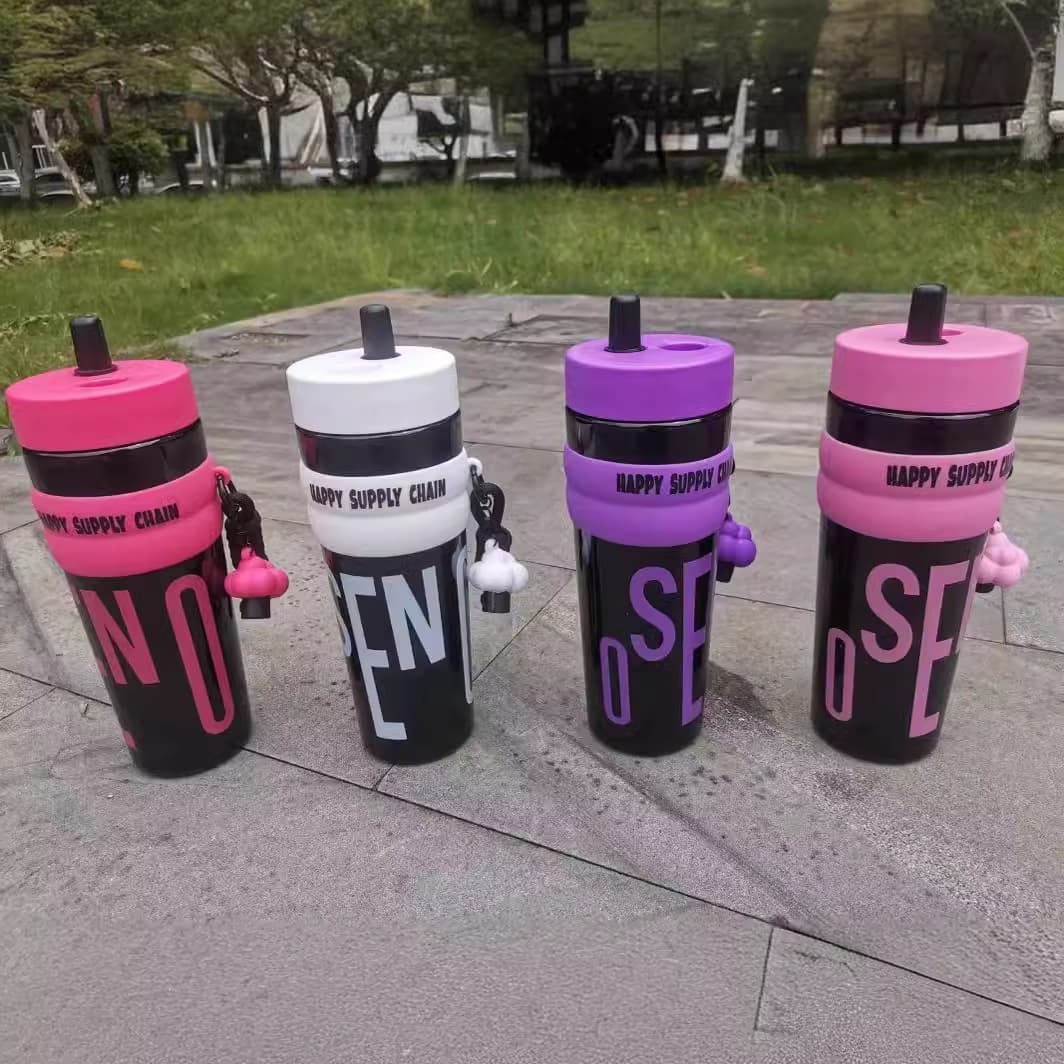 New Stylish Large-Capacity Insulated Tumbler with Straw for Women, Coffee Cup, Car Cup, Straw Cup