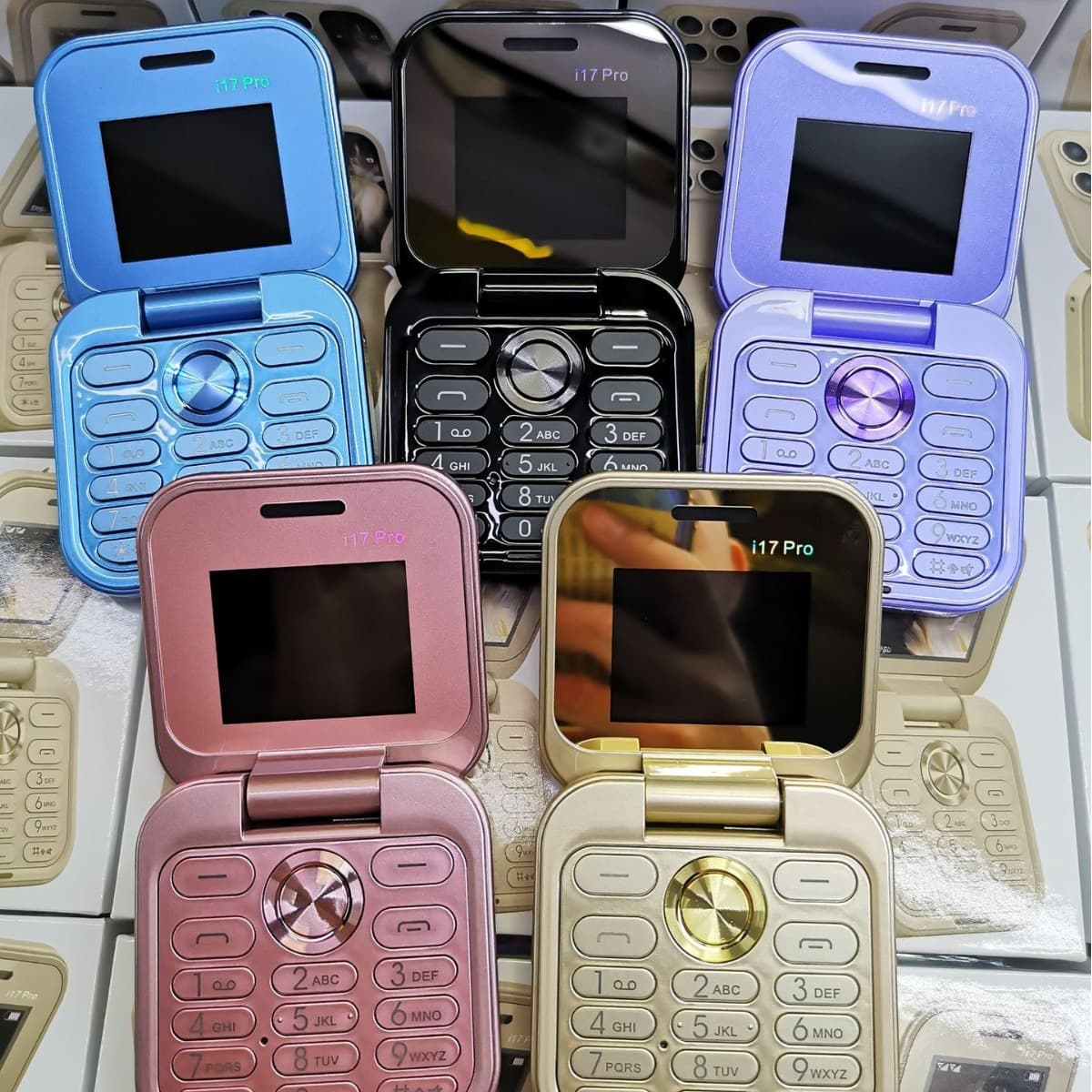 Cross-border wholesale new i17pro flip folding phone mini phone keypad elderly phone mini feature phone