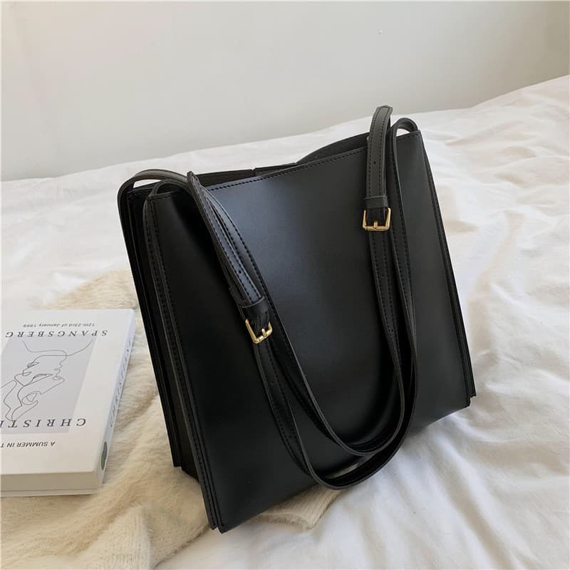 Commuter Tote Bag, Large Capacity Bucket, Simple New Stylish Versatile Single-Shoulder Vintage Ladies' Bag
