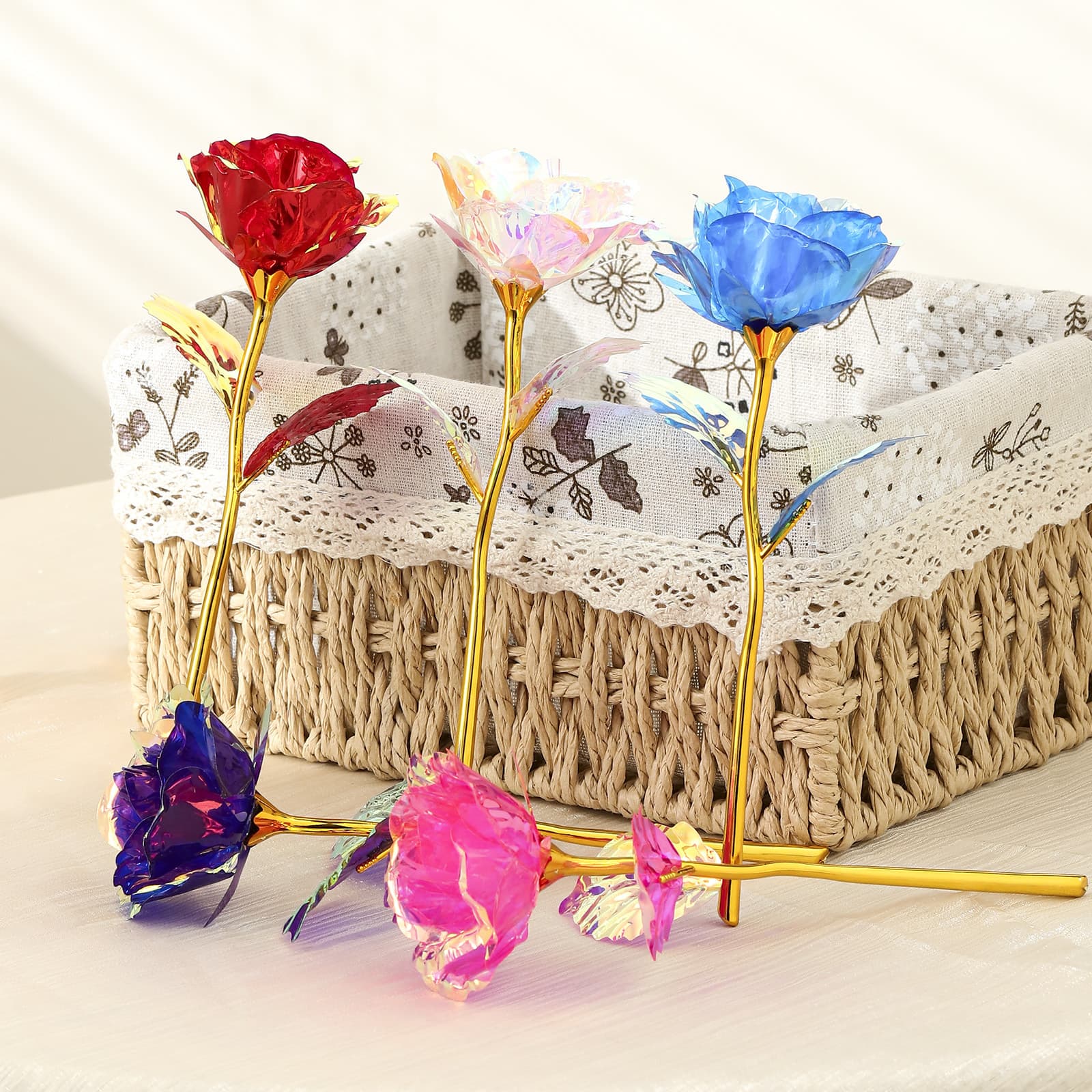Chocolate box with glass cover, accessories, gold foil flowers, roses, Teacher's Day, Valentine's Day, birthday, holiday promotions
