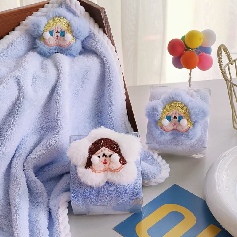 New creative crying baby towel gift set, perfect for children's gifts and claw machine prizes.