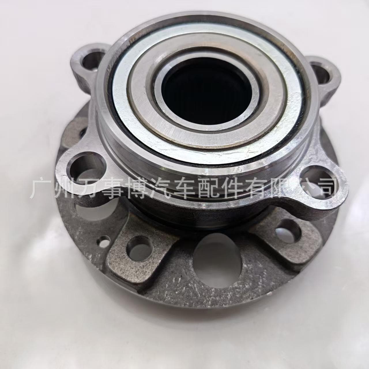 Suitable for SsangYong Korando and Actyon 2nd generation front wheel hub bearings 41420-34000 and 41420-34001.