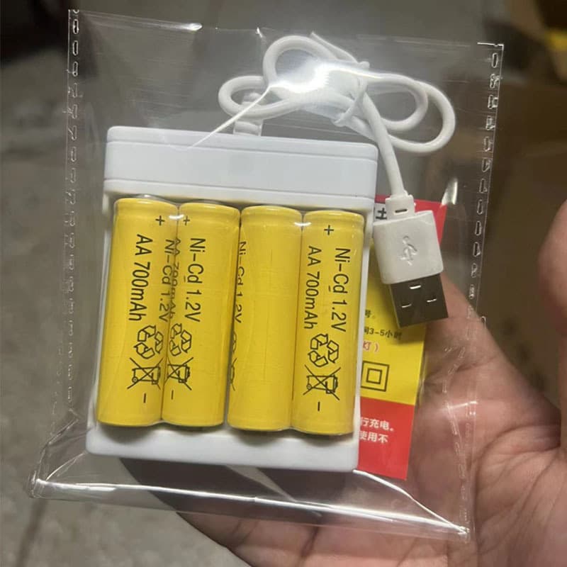 USB Cable 4-Slot Charger for AA and AAA Batteries, 5-AA and 7-AAA Rechargeable Battery Set, 4-Slot Charging Base Wholesale