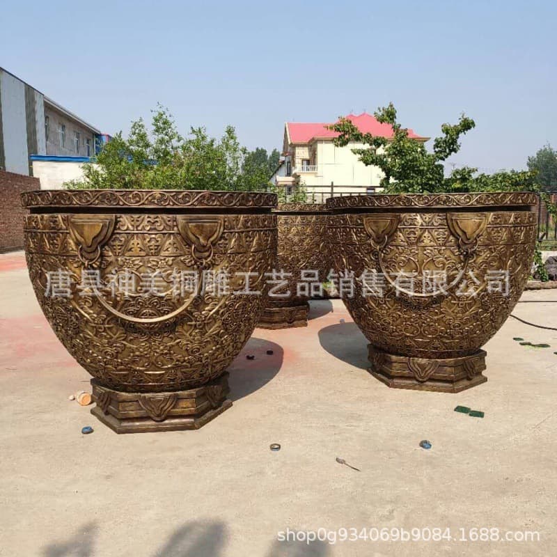Large outdoor pure copper large water tank lotus tank fish tank copper large tank pure copper cast copper large tank courtyard tank Forbidden City tank