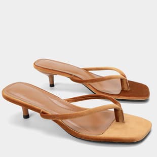 2026 Fashion Flip Flops Comfortable Versatile Kitten Heel Open Toe Sandals French Simple Style Toe Ring Slippers Women